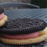 Banana Split Oreo