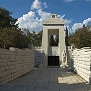 Spomenik Partizanu Podgorica