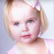 Bella Noelle Winkowski