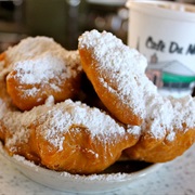 Beignets: Louisiana