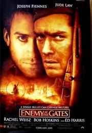 Enemigo a Las Puertas