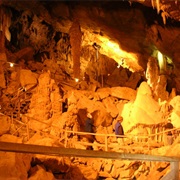 Lost World Caverns