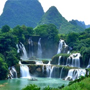Detian-Banyue Falls, China/Vietnam