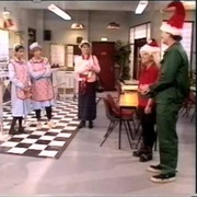 Dinnerladies: Christmas (1999)