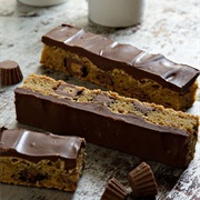 Peanut Butter Cup Cookie Bars