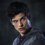Daniel Sharman