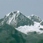 Colombia: Pico Cristóbal Colón (18,701 Ft)