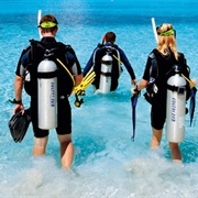 Give Gift to Mom: Trip to Maldives With Diving Course