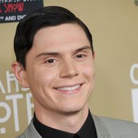 Evan Peters