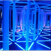 Try a Mirror Labyrinth