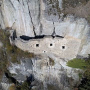 Kropfenstein Castle, Switzerland