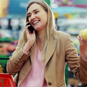 Talk in Phone in the Supermarket