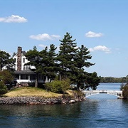 Zavikon Island, Ontario