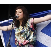 Pearl and the Puppets