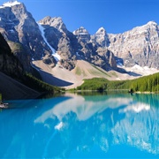 Visit Moraine Lake