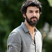 Engin Akyürek