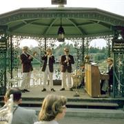 Dixieland Band Stage