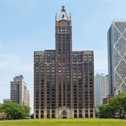 680 N Lake Shore Drive, Chicago