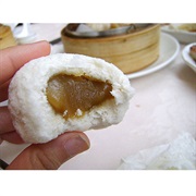 Lian Yong Pau (Steamed Lotus Seed Paste Bun)