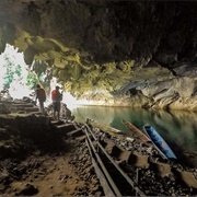 Tham Kong Lor, Laos