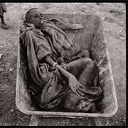Famine in Somalia - James Nachtwey