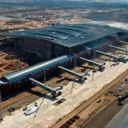 Luanda International, Angola