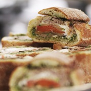 Verrassingsbrood Met Rosbief En Groenten