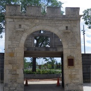 Fort Garry Gate