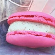 Macaroon Ice Cream Sandwich