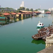 Pettah Floating Market