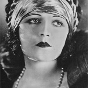 Pola Negri