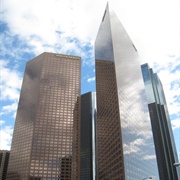 Wells Fargo Center (Los Angeles)