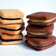 Sandwich Cookie