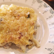 Macaroni Met Tonijn, Courgette En Kaassaus