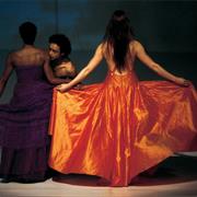 Água - Pina Bausch's Tanztheater Wuppertal