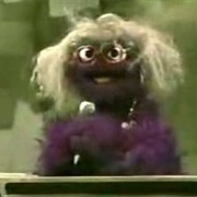 Sally Messy Yuckyael