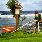 Maldives: Mount Villingili (17 Ft)