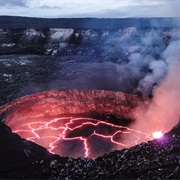Kilauea Volcano - Hawai&#39;i Volcanoes National Park, HI