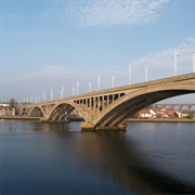 Royal Tweed Bridge