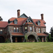 Eustis Estate, Milton