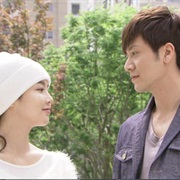 Shin Ji Hyun and Han Kang