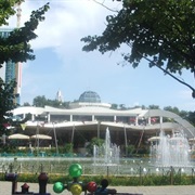 Rinia Park