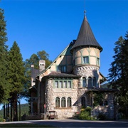 Stara Sušica Castle
