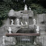 Snow White's Grotto