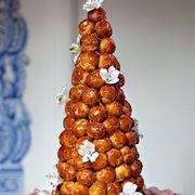 Croquembouche