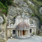 Sant'emidio Alle Grotte