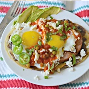 Huevos Motuleños