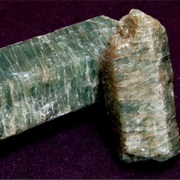 Rocks Dated Using Radioactivity (1907)