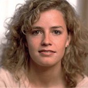 Elizabeth Shue