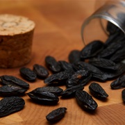 Tonka Beans (Dipteryx Odorata)